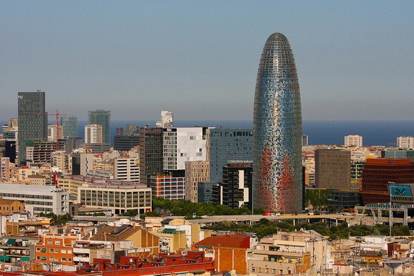 Знаменитые башни Барселоны фото 1